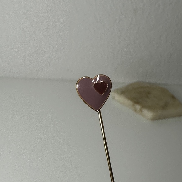 Vintage Classic stick pin with heart tip - Picture 7 of 7